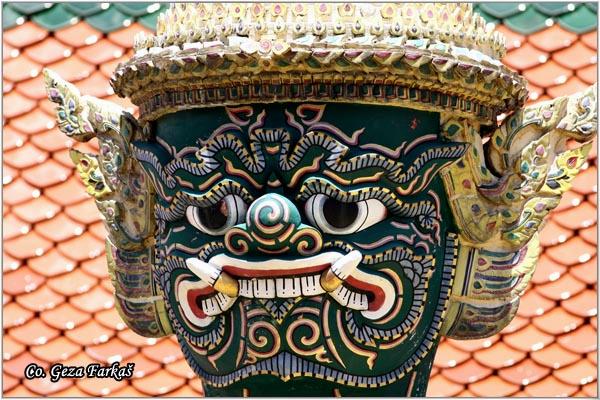 06_guardian_demon.jpg - Wat phra kaeo Grand palace, Location: Bangkok, Thailand